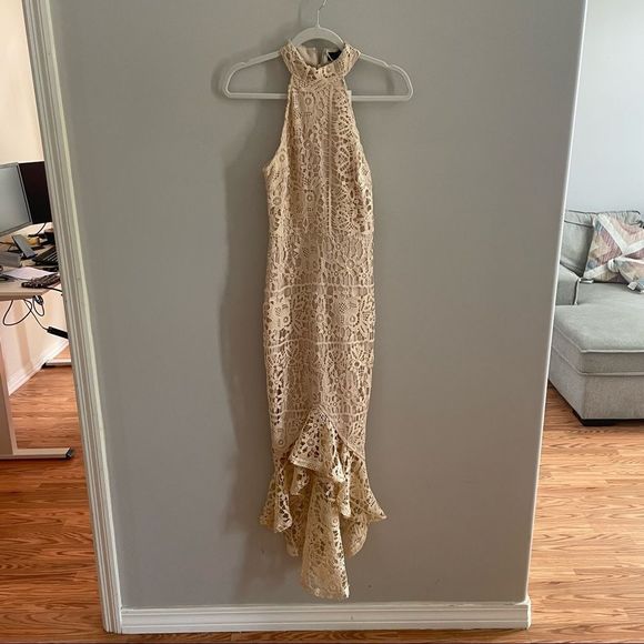 Missguided Nude Lace High Neck Fishtail Midi Dress – sleeveless party dresses - Picture 4 of 6